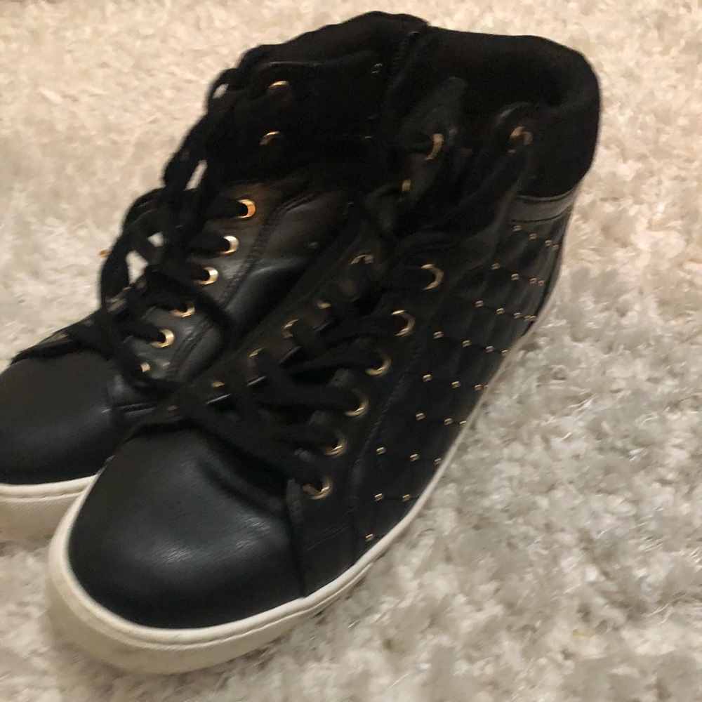 Cute Aldo shoes!!WIlLING TO NEGOTIATE